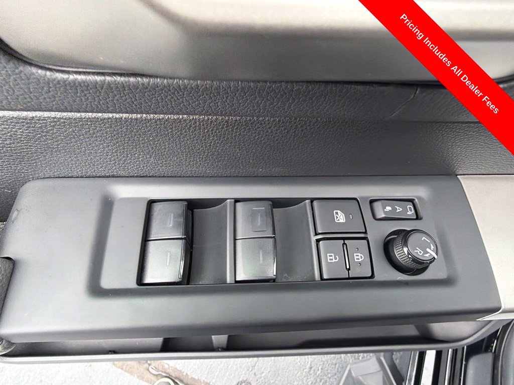 Used 2024 Toyota Tundra Limited w/ Power Package RWD image 5