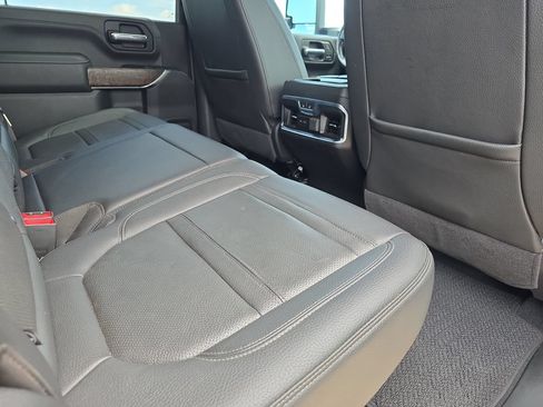 Used 2023 GMC Sierra 3500 Denali w/ Denali Ultimate Package AWD/4WD image 11