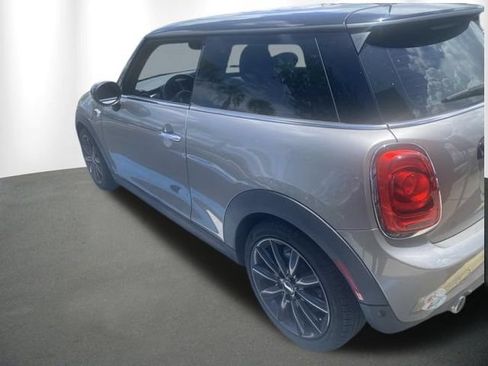 Used 2020 MINI Cooper 2-Door Hardtop FWD image 6