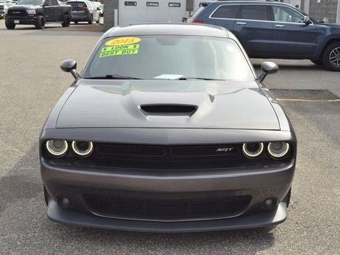Used 2015 Dodge Challenger SRT image 3