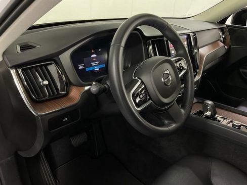 Certified 2024 Volvo XC60 B5 Plus w/ Climate Package AWD/4WD image 19