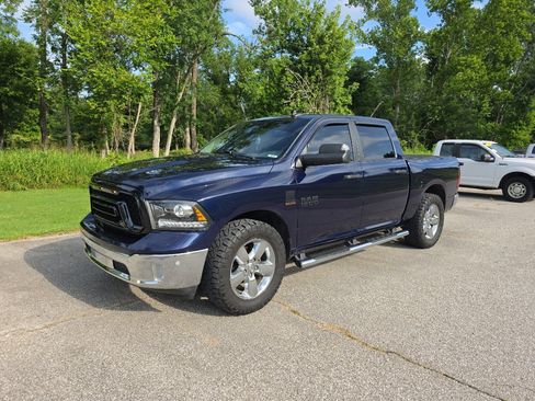 Used 2016 RAM 1500 Big Horn AWD/4WD image 2