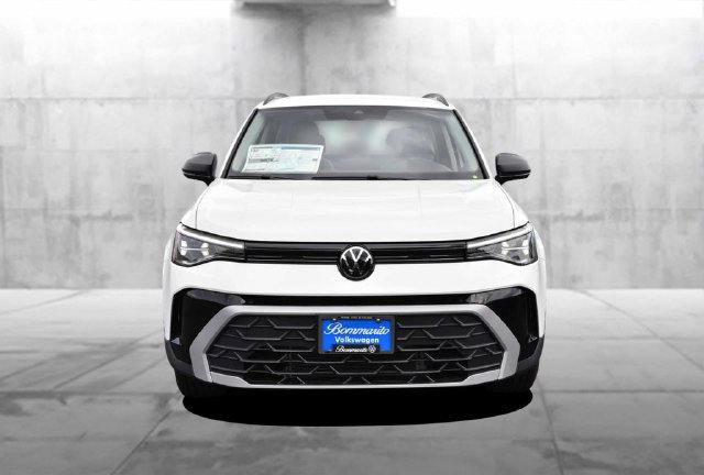 New 2027 Volkswagen Taos S FWD image 4