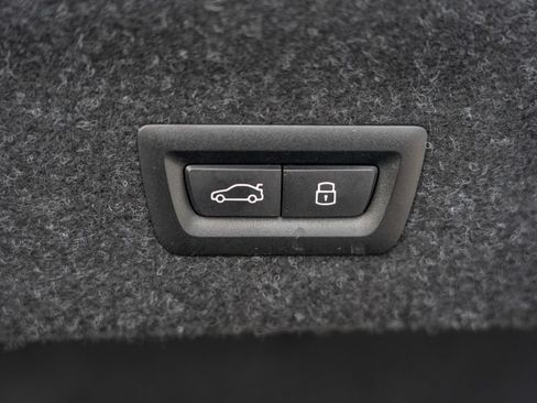 Used 2026 BMW M4 xDrive Competition w/ M Driver's Package AWD/4WD image 9