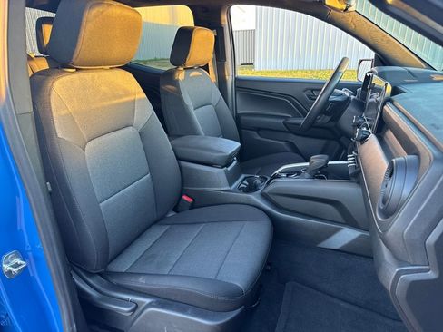 Used 2025 Chevrolet Colorado Trail Boss AWD/4WD image 13