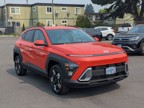 Used 2025 Hyundai Kona SEL AWD/4WD image 7