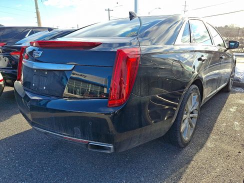 Used 2017 Cadillac XTS Luxury image 5