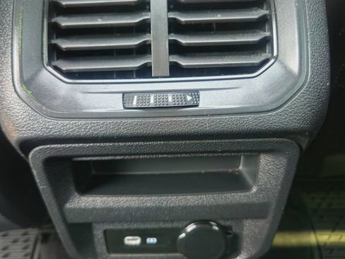 Used 2022 Volkswagen Tiguan SE R-Line AWD/4WD image 26