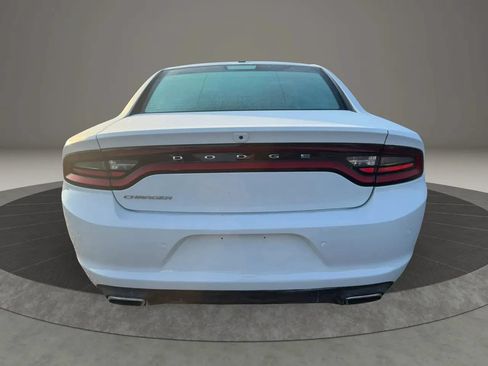Used 2022 Dodge Charger SXT RWD image 6