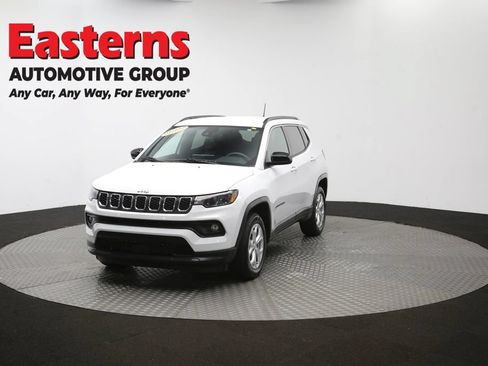 Used 2024 Jeep Compass Latitude AWD/4WD image 49