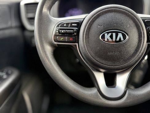 Used 2018 Kia Sportage LX FWD image 26
