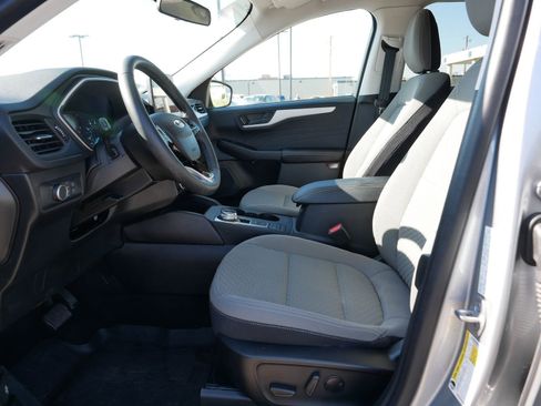 Used 2022 Ford Escape SE w/ Cold Weather Package FWD image 15