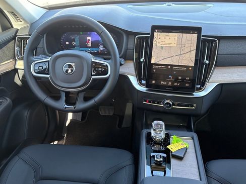 New 2026 Volvo XC90 B6 Core w/ Protection Package Premier image 12