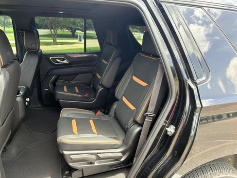 Used 2023 GMC Yukon AT4 w/ Technology Package AWD/4WD image 10