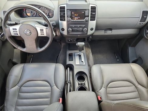 Used 2015 Nissan Xterra S image 17