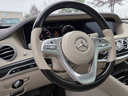 Used 2020 Mercedes-Benz S 560 Sedan image 10