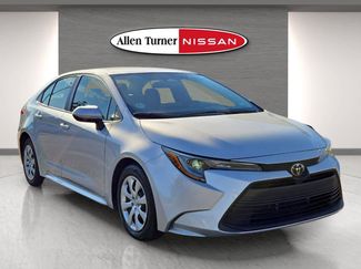 Used 2024 Toyota Corolla LE video 1