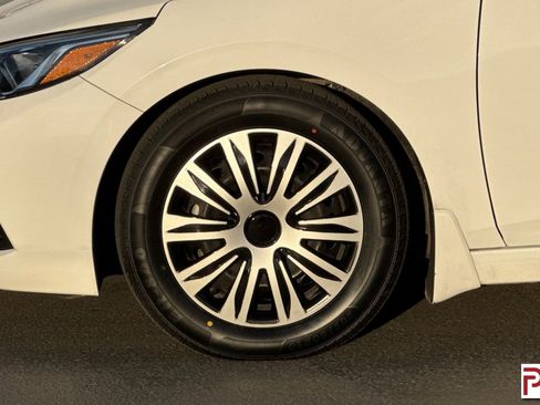 Used 2022 Nissan Sentra S image 32