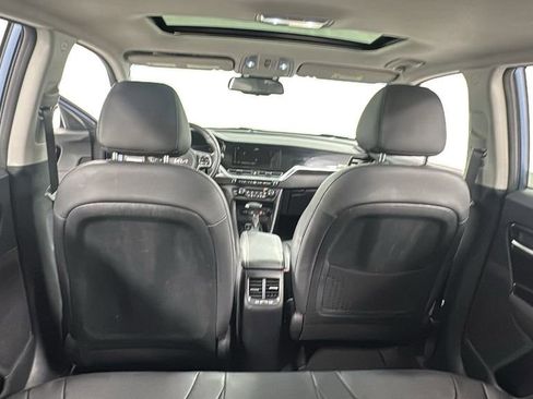 Used 2022 Kia Niro Touring Special Edition image 17