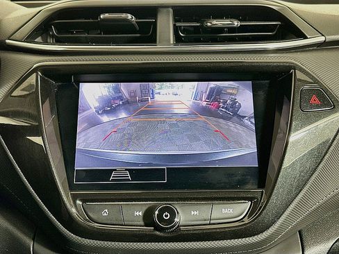 Used 2023 Chevrolet TrailBlazer LT w/ Convenience Package AWD/4WD image 15