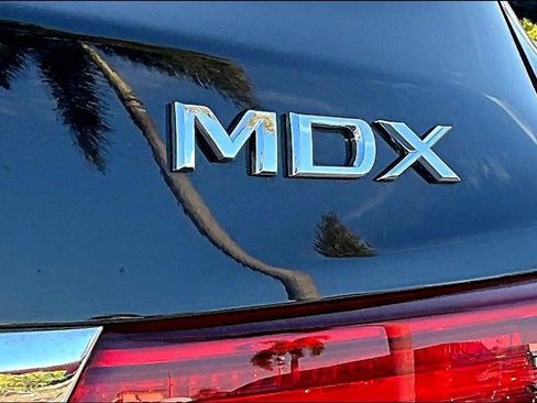 Used 2017 Acura MDX SH-AWD image 24