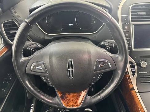 Used 2018 Lincoln MKX Reserve w/ Luxury Package AWD/4WD image 27