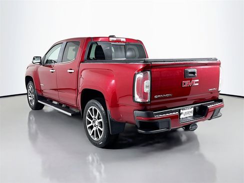 Used 2017 GMC Canyon Denali image 8