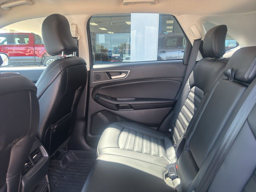 Used 2022 Ford Edge SEL w/ Convenience Package AWD/4WD image 5