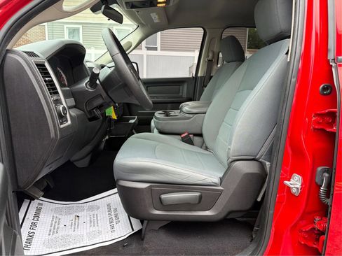 Used 2019 RAM 1500 Express w/ Express Value Package AWD/4WD image 18