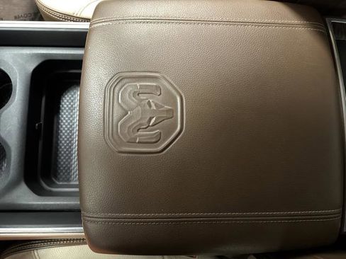 Used 2020 RAM 3500 Laramie image 22