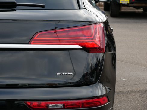 Used 2023 Audi Q5 2.0T Premium w/ Convenience Package image 17