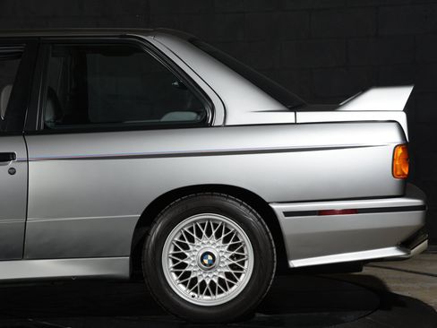 Used 1988 BMW M3 Coupe RWD image 34