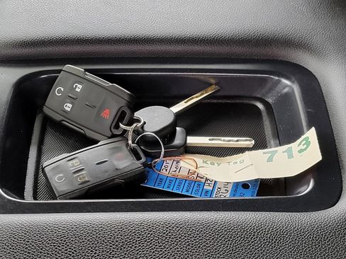 Used 2017 Chevrolet Silverado 1500 LT w/ All Star Edition image 26