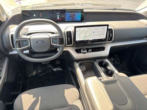 Certified 2025 Ford Expedition Max Active image 10