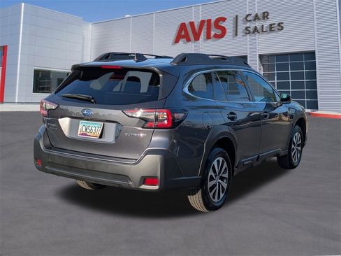 Used 2024 Subaru Outback Premium image 7