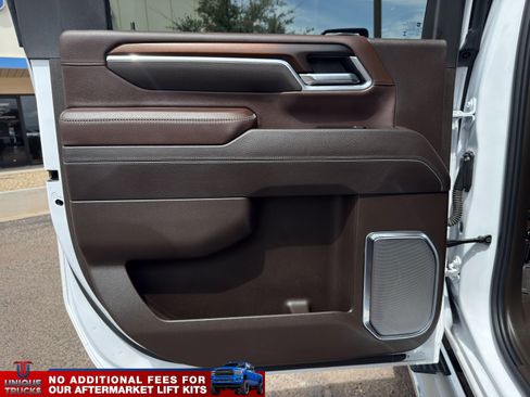 Used 2025 GMC Sierra 3500 Denali w/ Denali Reserve Package image 22