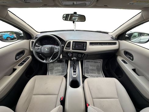 Used 2018 Honda HR-V LX image 26