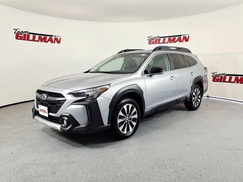 Certified 2025 Subaru Outback Limited AWD/4WD image 3