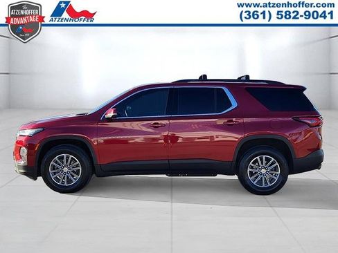Used 2022 Chevrolet Traverse LT image 4