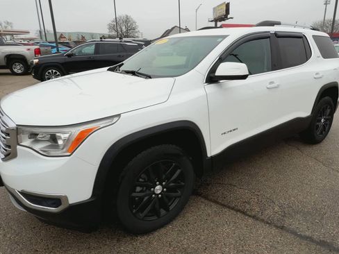 Used 2019 GMC Acadia SLT image 4