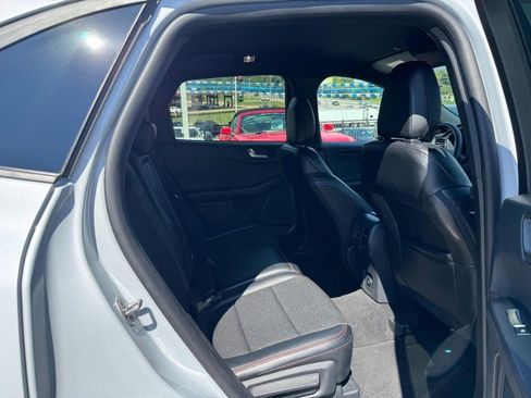 Used 2025 Ford Escape ST-Line AWD/4WD image 10