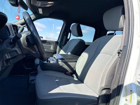 Used 2024 RAM 2500 Big Horn w/ Off Road Package image 11