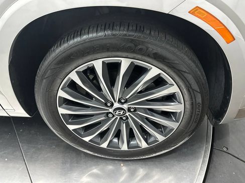 Used 2025 Hyundai Palisade Calligraphy FWD image 9