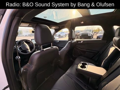 Used 2025 Ford Escape ST-Line Elite w/ Premium Technology Package image 15