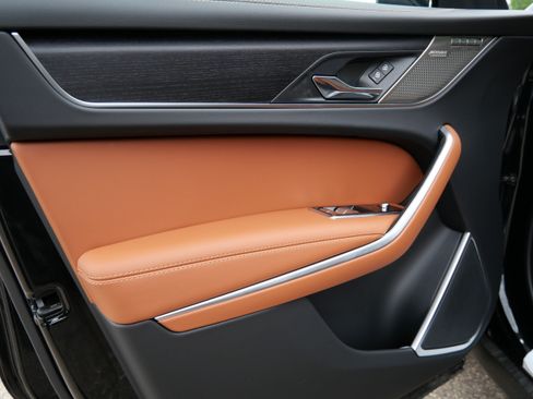 New 2026 Jaguar F-PACE R-Dynamic S AWD/4WD image 4