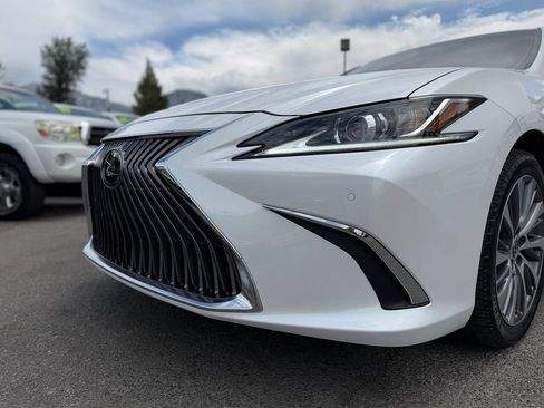 Used 2020 Lexus ES 350 w/ Premium Package FWD image 28