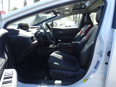 New 2026 Toyota Prius Plug-In Hybrid image 10