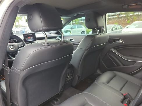 Used 2019 Mercedes-Benz GLA 250 4MATIC image 12