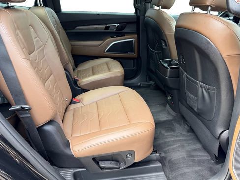 Used 2021 Kia Telluride SX w/ SX Prestige Package AWD/4WD image 9