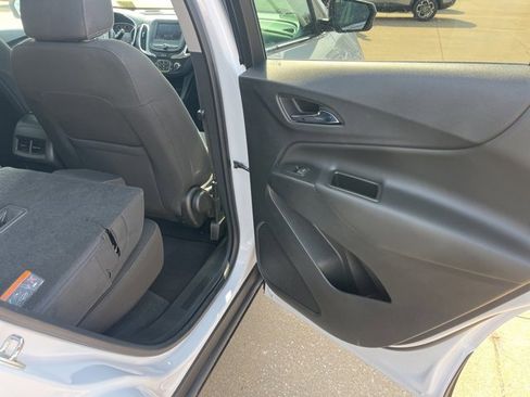 Used 2022 Chevrolet Equinox LT image 47